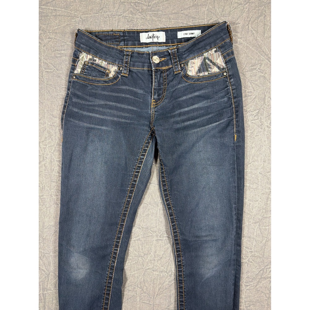 Daytrip Lynx Skinny Jeans Womens 27L Dark Wash Southwestern Pocket Inset DBK1915 - Picture 3 of 11